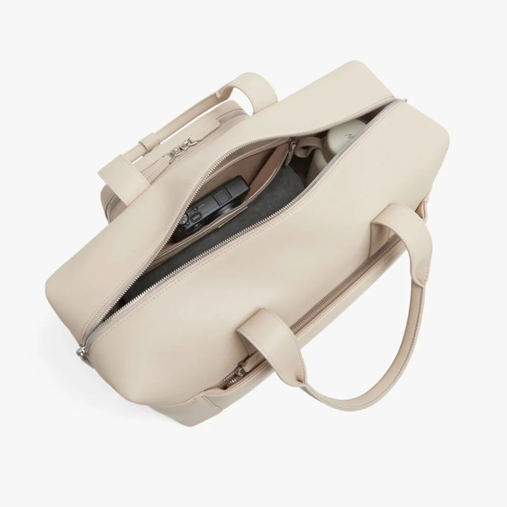 Monos Metro Duffel – Vegan Leather, Water-Resistant - Picture 6 of 13
